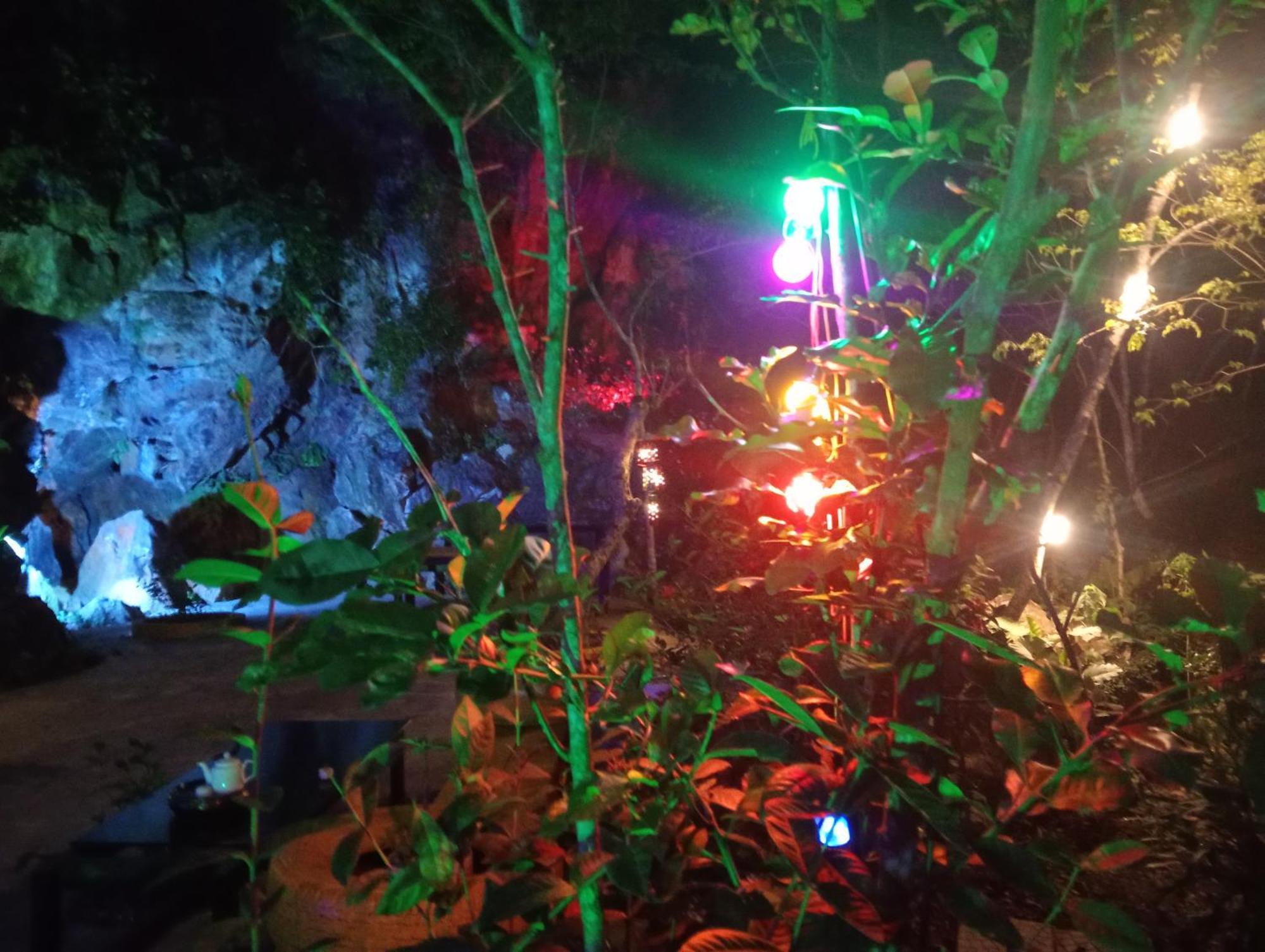 Song Toan Hotel 퐁냐 외부 사진